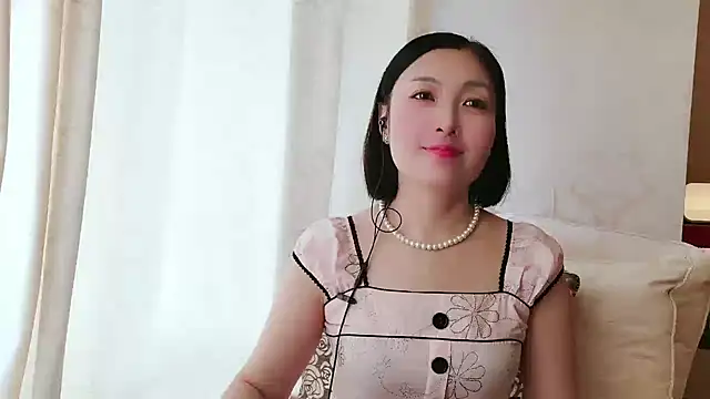 Rachel-6600 online show from 10-04-25, 01:47