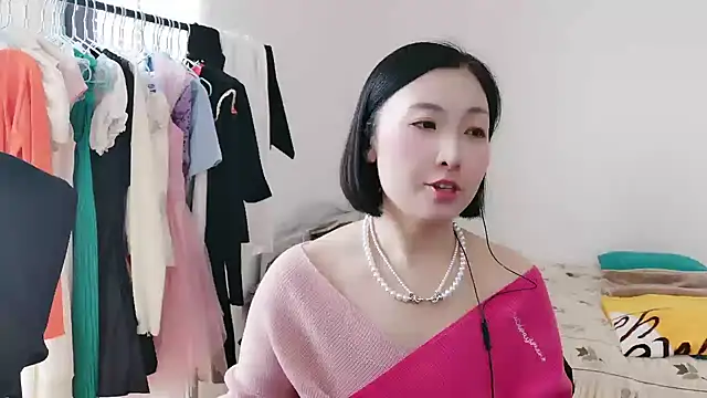 Rachel-6600 online show from 11-17-25, 03:45