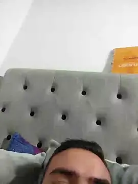 Snapshot of Andy-rtg chatting on 03-12-25, 01:25 Andy-rtg online show from 03-12-25, 01:25