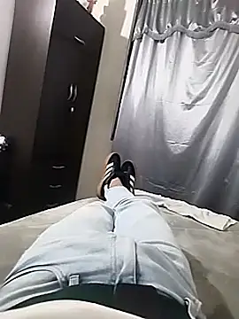 Snapshot of Andy-rtg chatting on 03-16-25, 11:36 Andy-rtg online show from 03-16-25, 11:36