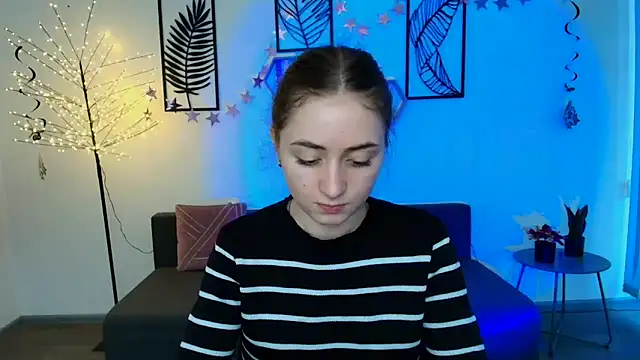 LilyHaart online show from 03-22-25, 04:04