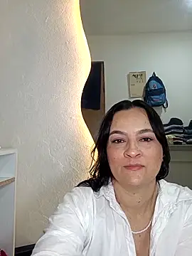 megan milf79 online show from 02-07-26, 02:10