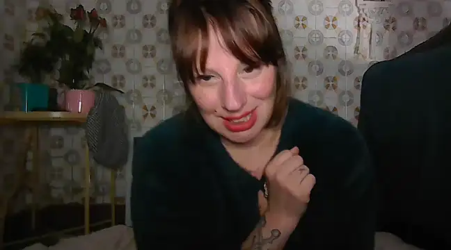 vitoriavaz online show from 03-16-25, 10:42