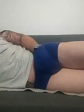 gui67675 online show from 10-27-25, 03:43