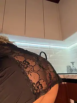 Snapshot of VelvetVabe chatting on 02-11-26, 08:03 VelvetVabe online show from 02-11-26, 08:03