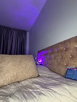 Snapshot of VelvetVabe chatting on 02-25-26, 05:55 VelvetVabe online show from 02-25-26, 05:55