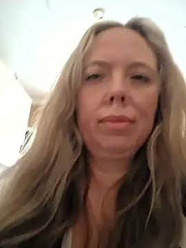 Irina3718 online show from 01-12-26, 12:21