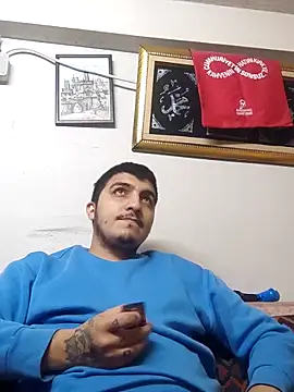 Snapshot of Kadir1320@xh chatting on 03-01-26, 11:07 Kadir1320xh online show from 03-01-26, 11:07