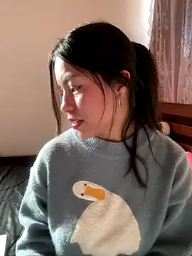 Snapshot of -Selene- chatting on 09-26-25, 09:19 -Selene- online show from 09-26-25, 09:19