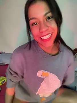 Snapshot of -Selene- chatting on 10-07-25, 10:51 -Selene- online show from 10-07-25, 10:51