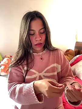 Snapshot of -Selene- chatting on 10-09-25, 07:56 -Selene- online show from 10-09-25, 07:56