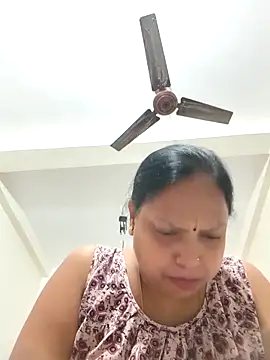 Arohi35 online show from 09-18-25, 05:04