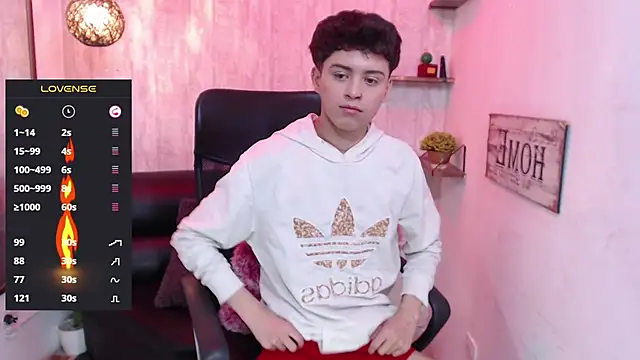 Snapshot of Sam_Daves chatting on 03-10-25, 01:43 Sam Daves online show from 03-10-25, 01:43