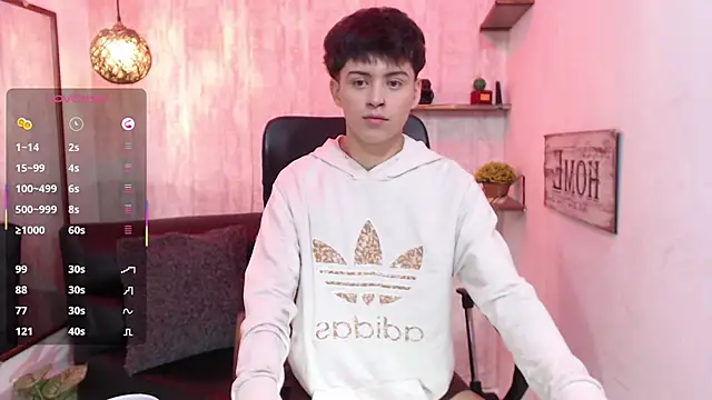 Snapshot of Sam_Daves chatting on 03-21-25, 01:12 Sam Daves online show from 03-21-25, 01:12