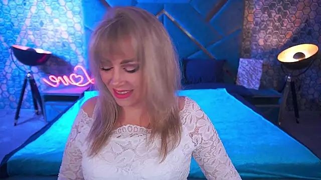 CandyLadyyy online show from 09-29-25, 08:35