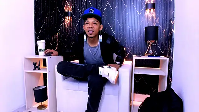 Gregory Sforza online show from 10-29-25, 01:02