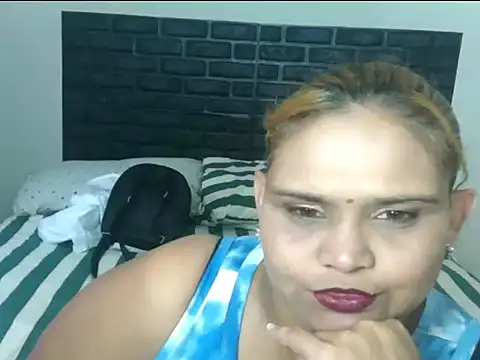 clover cams1874 online show from 02-04-26, 07:03