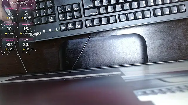 Snapshot of mia_velvet1 chatting on 10-28-25, 01:58 mia velvet1 online show from 10-28-25, 01:58