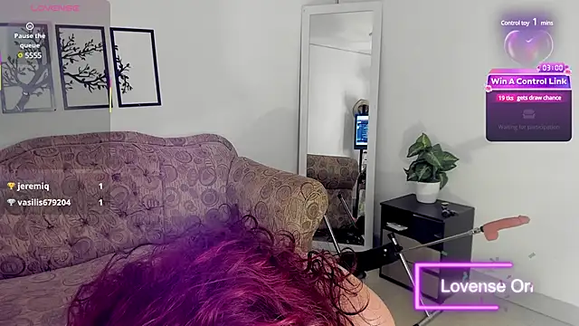 Snapshot of jenn_cg chatting on 03-19-25, 11:47 jenn cg online show from 03-19-25, 11:47