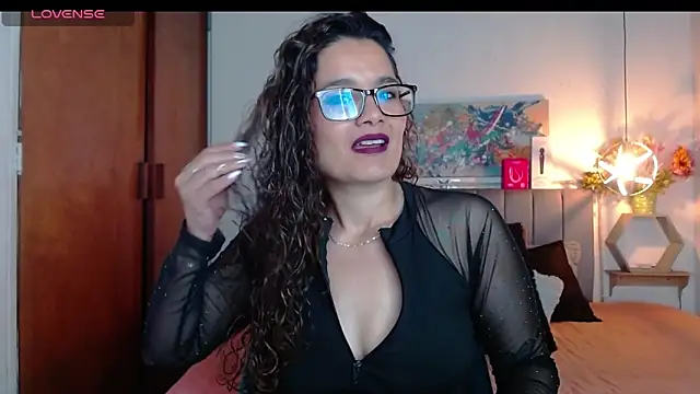 Rose Thompson1 online show from 09-29-25, 01:38