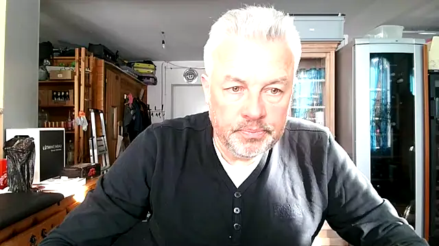 Berg Boy online show from 03-20-25, 03:25