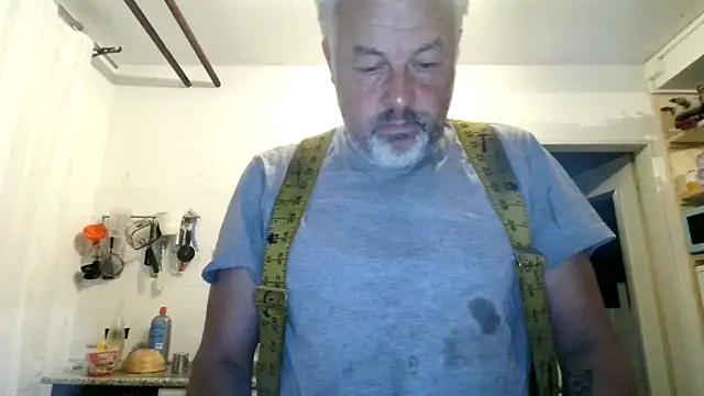 Berg Boy online show from 09-23-25, 04:04