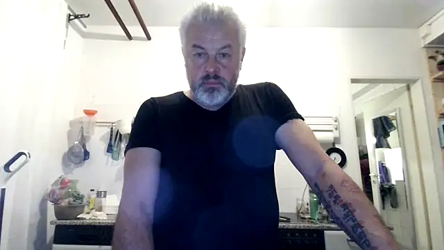 Berg Boy online show from 11-26-25, 05:30