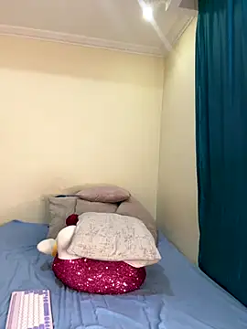 Ivelleee  online show from 11-07-25, 11:16