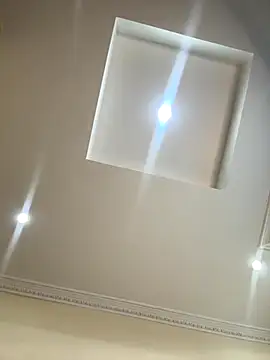 Ivelleee  online show from 11-19-25, 09:15