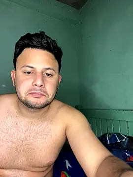 Snapshot of Mr_brian03 chatting on 11-29-25, 04:04 Mr brian03 online show from 11-29-25, 04:04