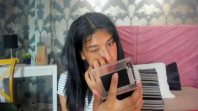 Snapshot of Karin_Ks chatting on 10-16-25, 07:26 Karin Ks online show from 10-16-25, 07:26