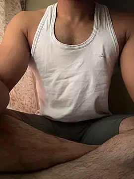 Snapshot of TallMuscularBBC chatting on 03-15-25, 07:53 TallMuscularBBC online show from 03-15-25, 07:53