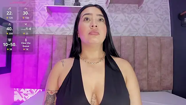 MelinaCruz online show from 10-20-25, 04:02