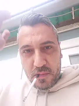 yourflowerpink online show from 12-18-25, 07:36