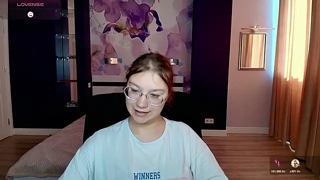 AngelinaLow online show from 10-21-25, 11:33