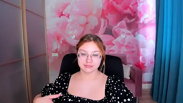 AngelinaLow online show from 03-02-26, 12:34