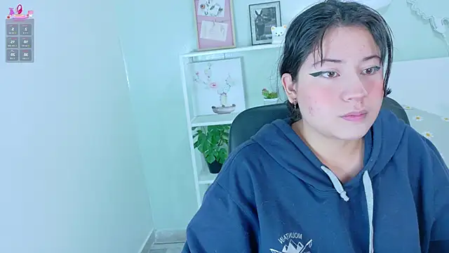 Snapshot of Kathe_sweetness chatting on 09-19-25, 11:44 Kathe sweetness online show from 09-19-25, 11:44