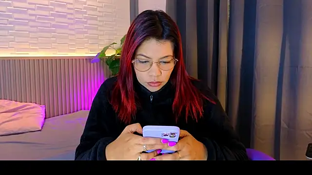 TiffanyWalk online show from 10-27-25, 11:47