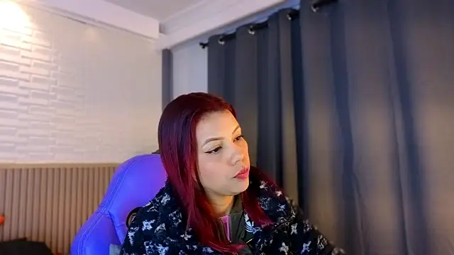 TiffanyWalk online show from 01-08-26, 11:56