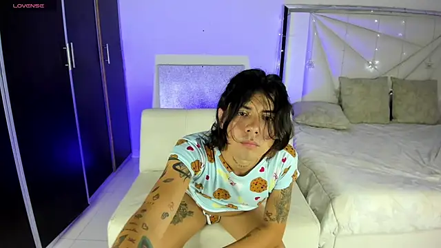 Zion Moore online show from 03-15-25, 01:07