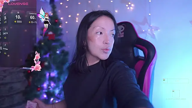 Madison Mayer online show from 11-28-25, 01:03