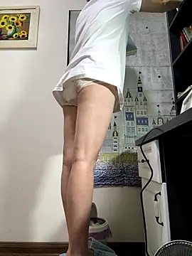 Snapshot of aa520uv chatting on 11-05-25, 04:18 aa520uv online show from 11-05-25, 04:18