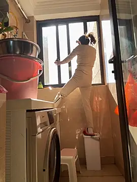 Snapshot of aa520uv chatting on 11-29-25, 03:31 aa520uv online show from 11-29-25, 03:31