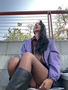 linger-23 online show from 12-21-25, 06:09