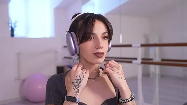 mystica  online show from 09-14-25, 10:58