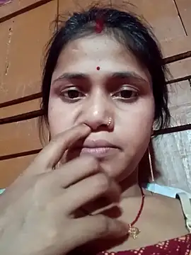 Snapshot of Ayeshaji chatting on 03-19-25, 08:23 Ayeshaji online show from 03-19-25, 08:23