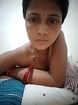 Snapshot of Ayeshaji chatting on 09-13-25, 07:57 Ayeshaji online show from 09-13-25, 07:57