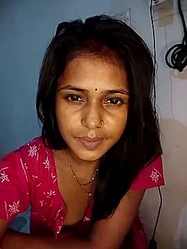 Snapshot of Ayeshaji chatting on 09-18-25, 04:53 Ayeshaji online show from 09-18-25, 04:53