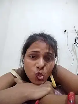 Snapshot of Ayeshaji chatting on 09-20-25, 06:14 Ayeshaji online show from 09-20-25, 06:14