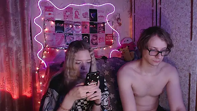 Your Horny Friends online show from 11-22-25, 03:22